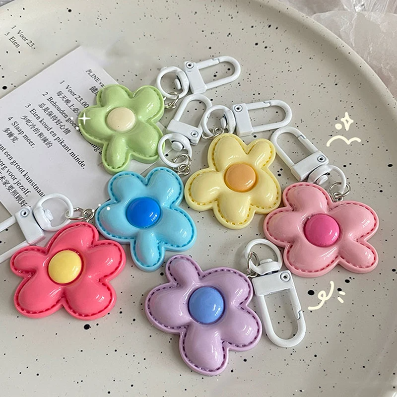 Pop Flower Clip-on Charm (6 Colours)