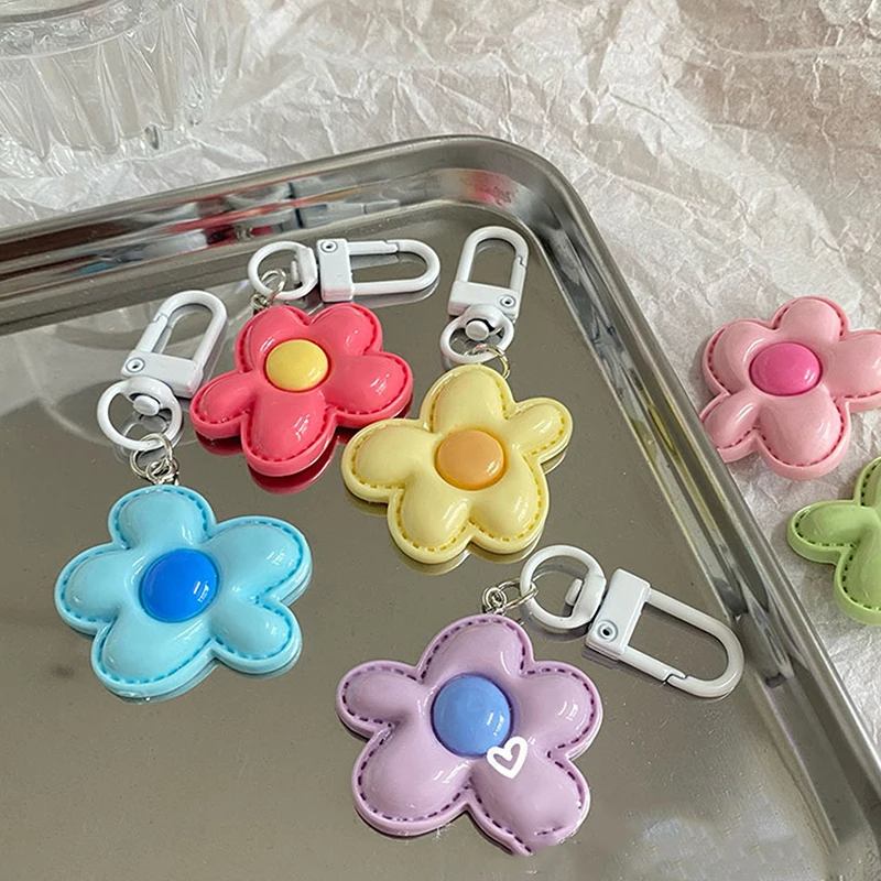 Pop Flower Clip-on Charm (6 Colours)