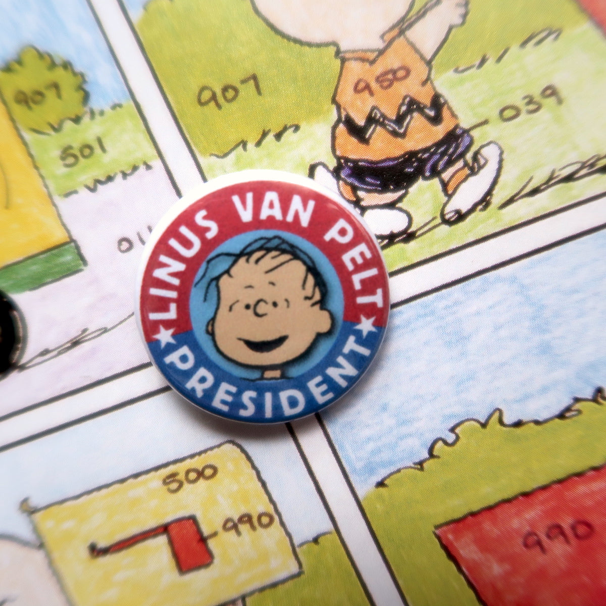 Snoopy/Peanuts Comics Vintage Style Presidential Election Pin Badge Button Set