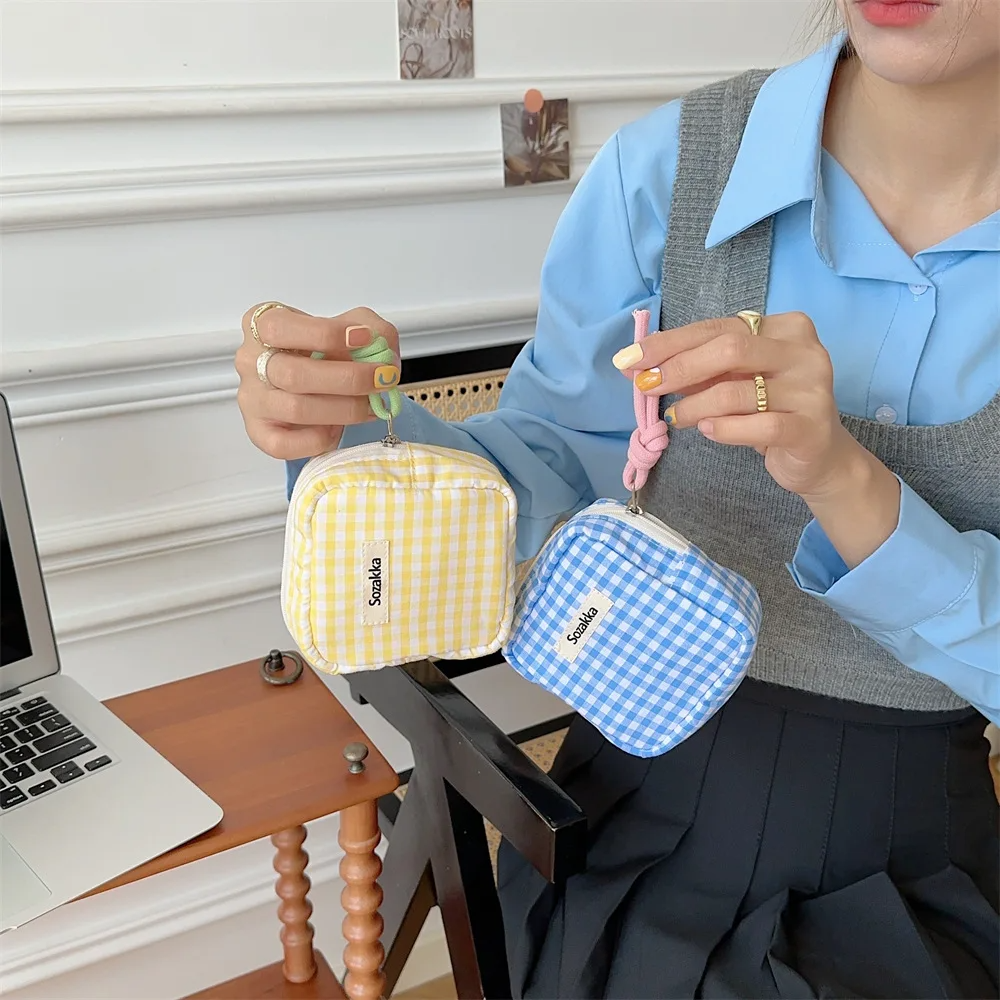 Gingham Check Zipper Pouch (3 Colours)