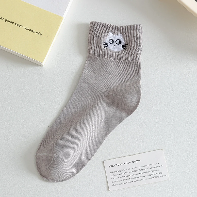 Cat Face Embroidery Crew Socks (10 Colours)