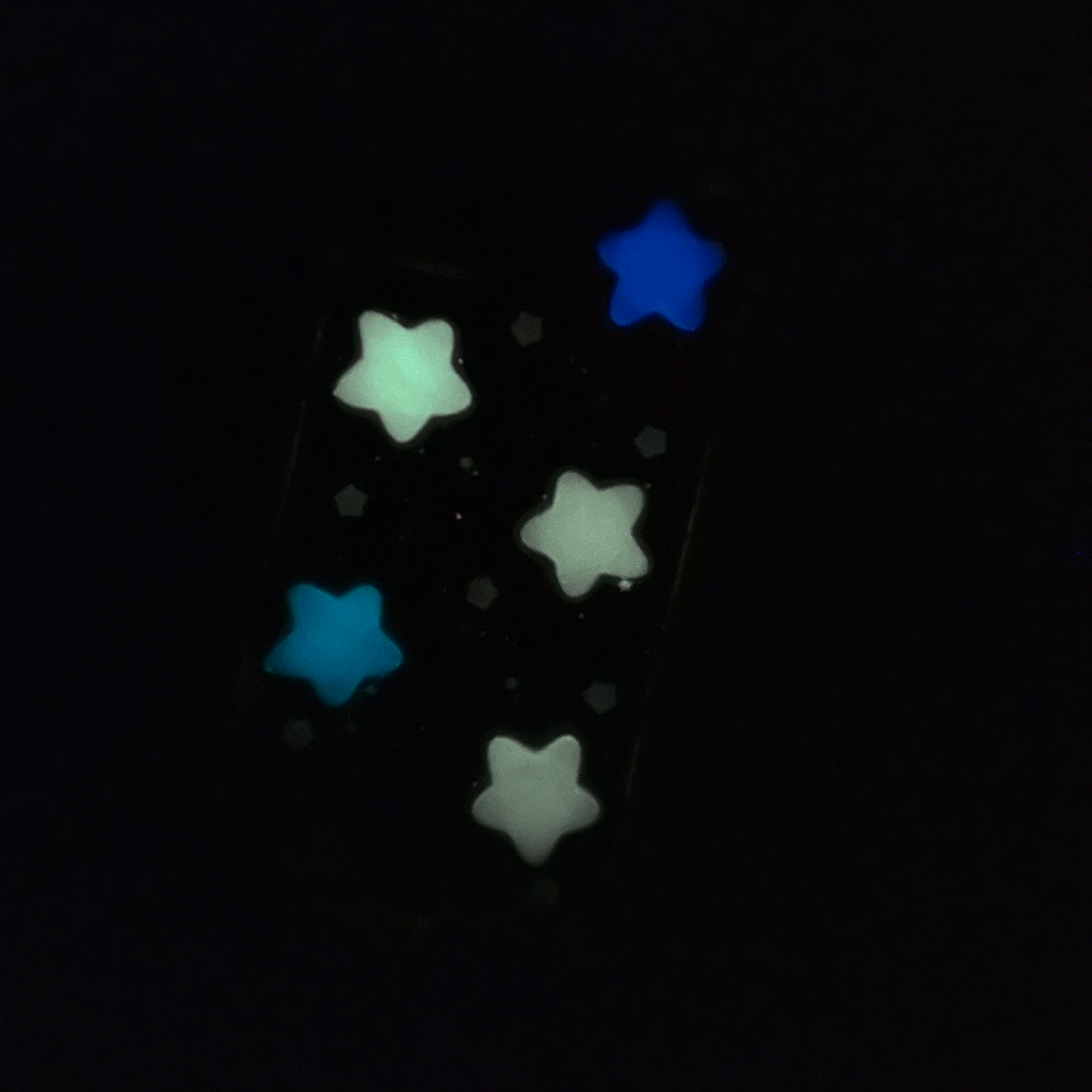 Glow in the Dark Resin Stars or Hearts iPhone Case (2 Colours)