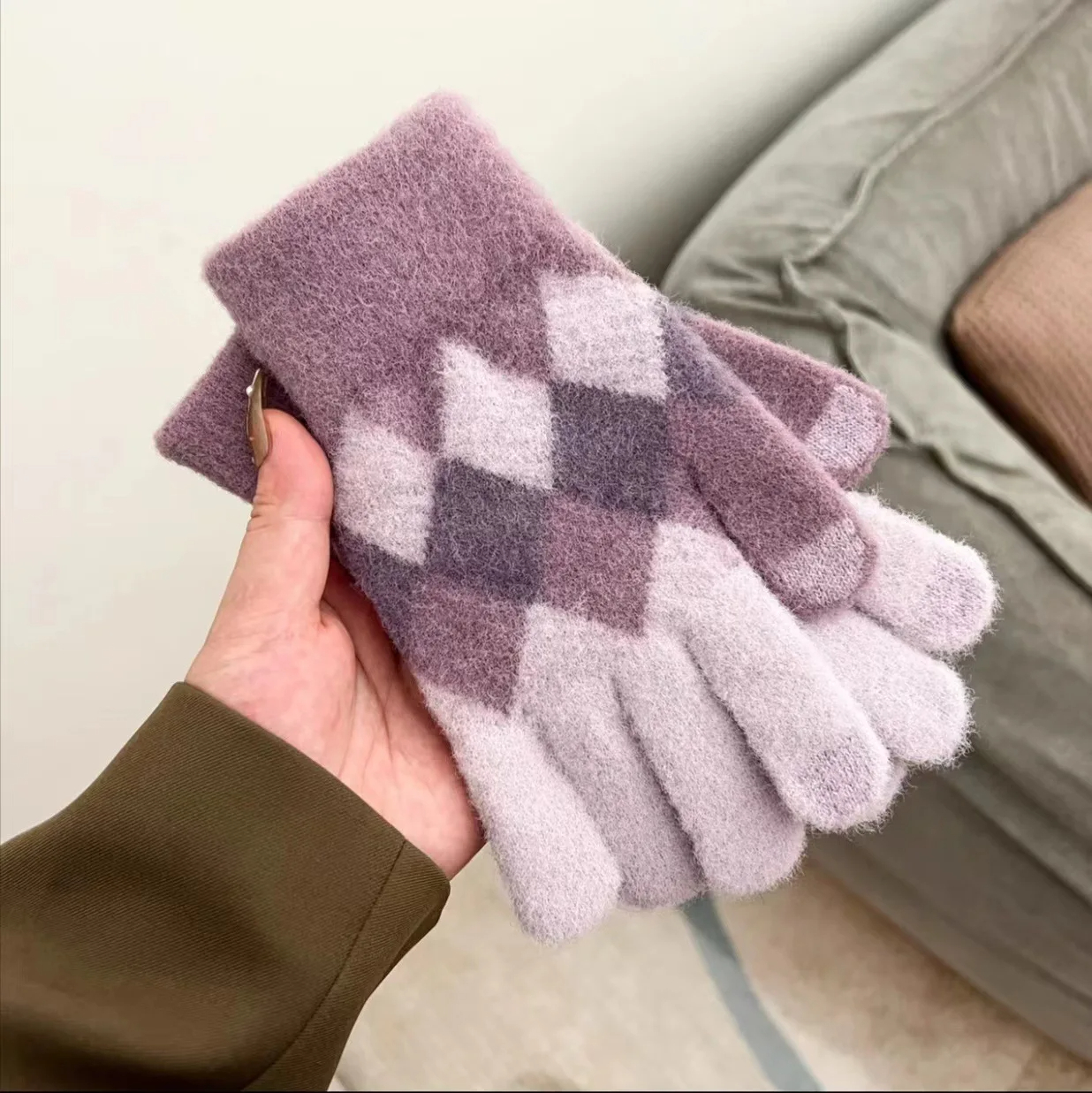 Fluffy Argyle Gloves (6 Colours)