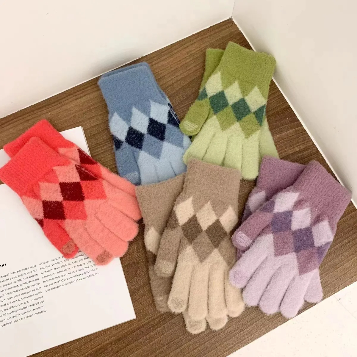 Fluffy Argyle Gloves (6 Colours)