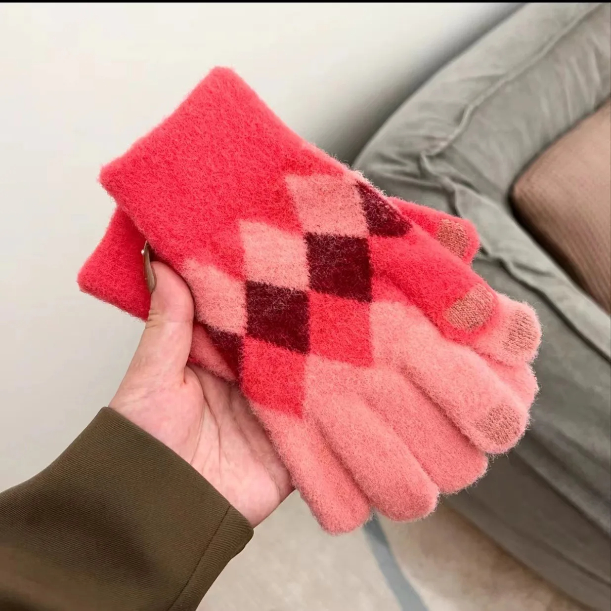 Fluffy Argyle Gloves (6 Colours)