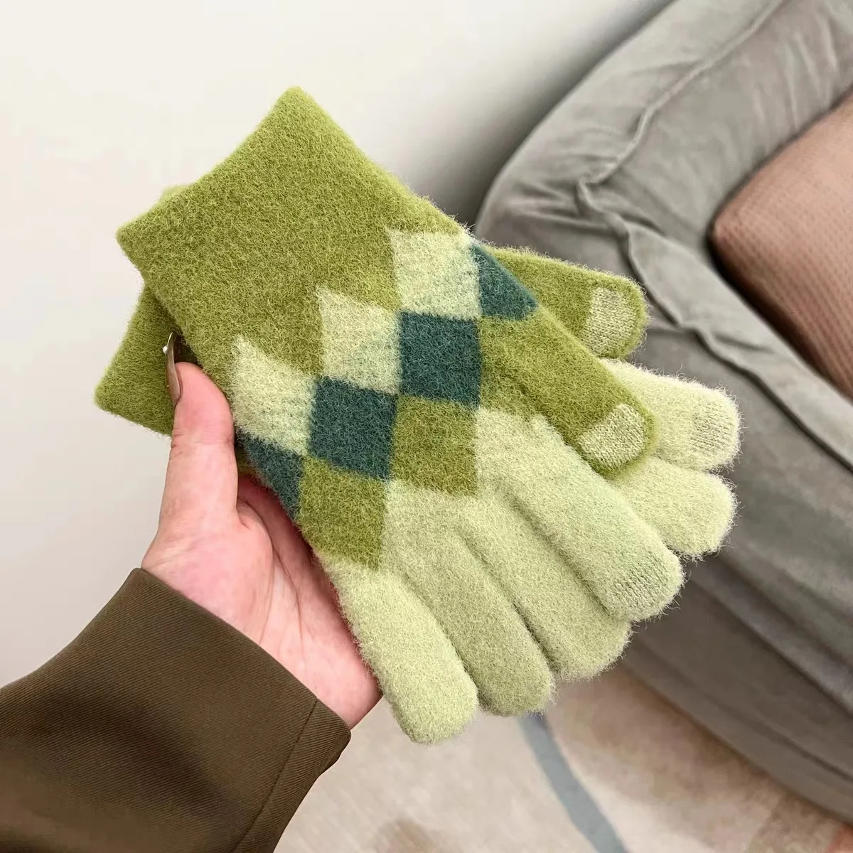 Fluffy Argyle Gloves (6 Colours)