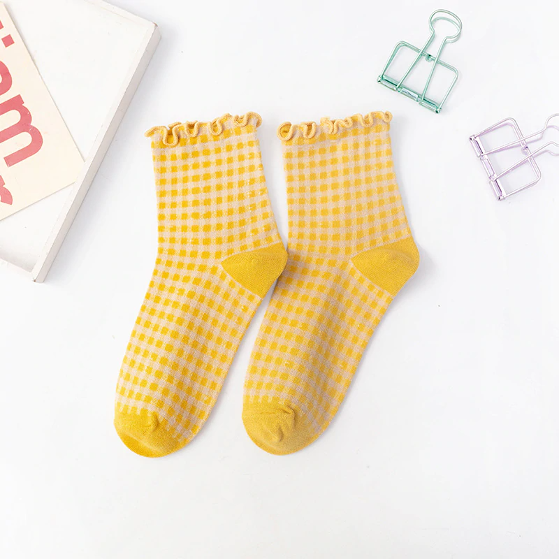 Frilly Gingham Pattern Crew Socks (6 Colours)